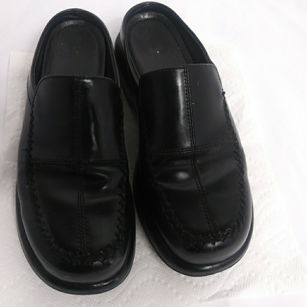 Dansko
EU 42 Madigan
BLACK Leather Platform Mule